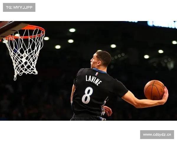 2016年NBA全明星周末 拉文成功卫冕”扣篮王“ 2016年NBA全明星周末 拉文成功卫冕”扣篮王“